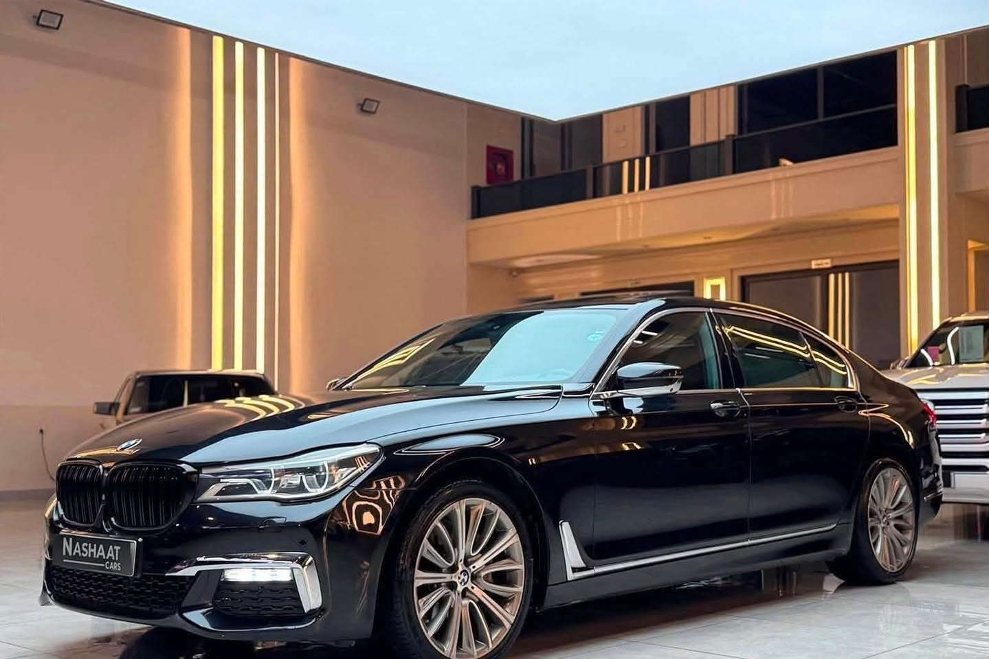 ‏
‏                   _BMW _ 740i_    AL uruosh
_____________
‏‎‏‎النوع :  740i  
سنة الصنع :2018
‏‎‏‎المسافة المقطوعة:184000 KM
‏‎‏‎سلندر : v6
السعر : 29.500 وبيها مجال 
                                   ***************
السيارة خليجي وكالة العروش  دواخل مميزة
(ابواب كهرباء )‏‎ تجي مواصفات خاصة اعلى مواصفات فول الفول دواخل مشمشي و اسود 5 كاميرات 
و دبل رادار   و بعد هواية مواصفات متنعد السيارة بعدها  جديدة جدااا و جاهزه
____________
‏‎‏‎‏‎🌎 العنوان : الانبار الرمادي 
‏‎‏‎‏‎📱 للاستفسار
‏‎‏‎‏📱***********
