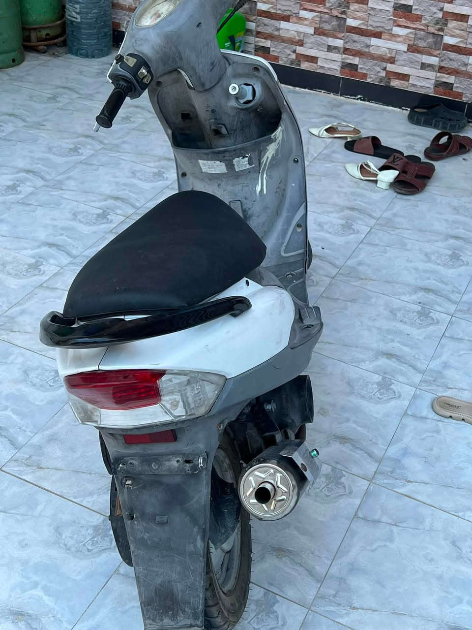سلام عليكم دراجه ماكس نضيفه وختمه شغله كهربايات بيهاا نهضه تخبل  سلف هندر شغالات دراجه نضيفه مختمه ختم واحد دراجه بدل بس ولفات  قفلهاا ب٥٠٠ الاتصال ***********
