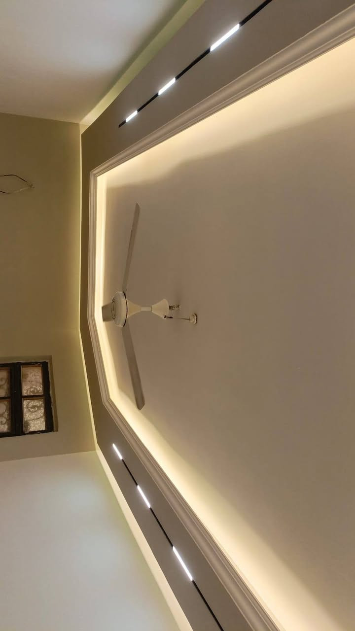 🎨 صباغ وديكورات – شغل نظيف ومرتب
نوفر جميع أعمال الصبغ والديكورات الحديثة، بأجمل الألوان وأفضل التصاميم، مع الدقة والإتقان في العمل.
✅ صبغ داخلي وخارجي
✅ ديكورات وتكيات
✅ شغل مرتب وأسعار مناسبة
📞 للحجز والاستفسار، مراسلتنا على الخاص. او ***********
ذوقك يهمنا، وشغلنا يحچي عنّا ❤️
