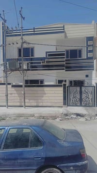 ١٥٠م • دار للبيع • يستقبل أرض