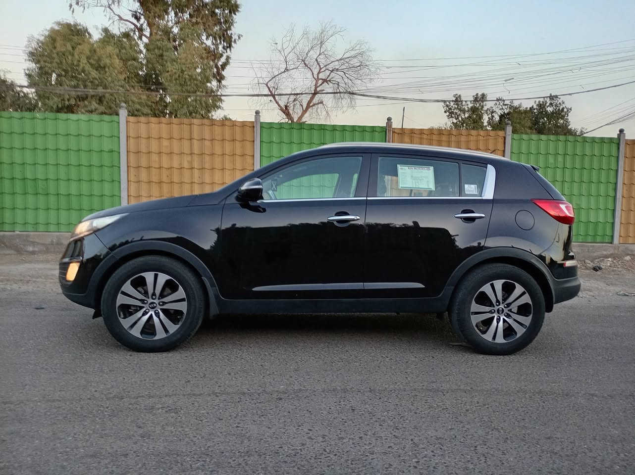 كيا سبورتج لبيع موديل 2012 خليجي محرك 2000 دوش كير ومحرك مكفولات جديدة سيارة تبريد ثلج صدر حدادية جاهزة السيارة بيها قطعة وحدة صبغ اثر شخط مكفولة من الضربة والحادث مكان سيارة بغداد الرصافة الاستفسار ***********
