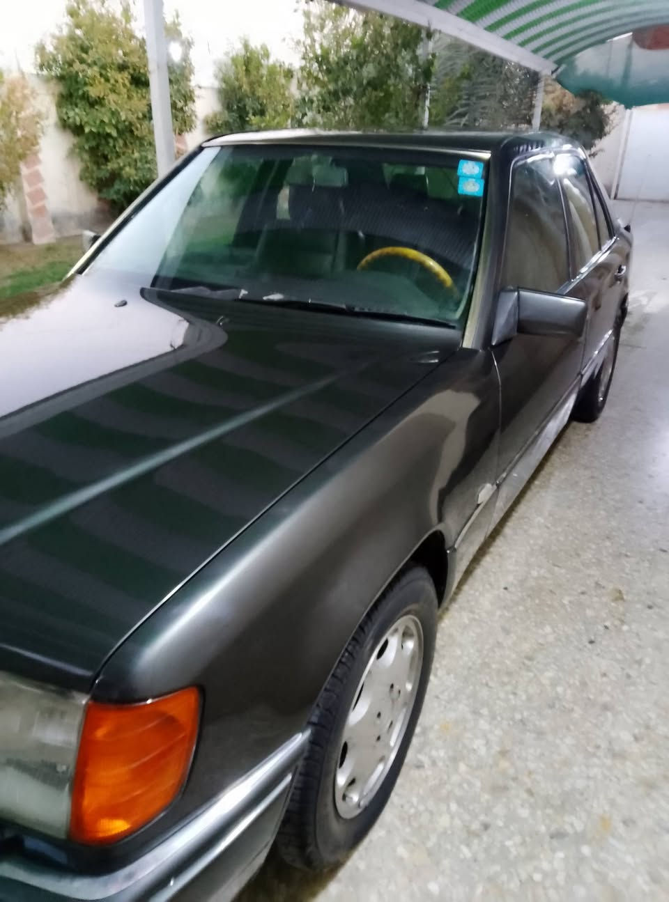 مارسدس دب موديل 91 سياره جديده كلش 
فول مواصفات رقم بغداد باسمي مكينه 300 قبق اسود كير محرك كفاله تبريد ثلج دواخل جلد فول سياره كشنات كهربائية اربع جـام كهرباء *********** مكاني بغداد
