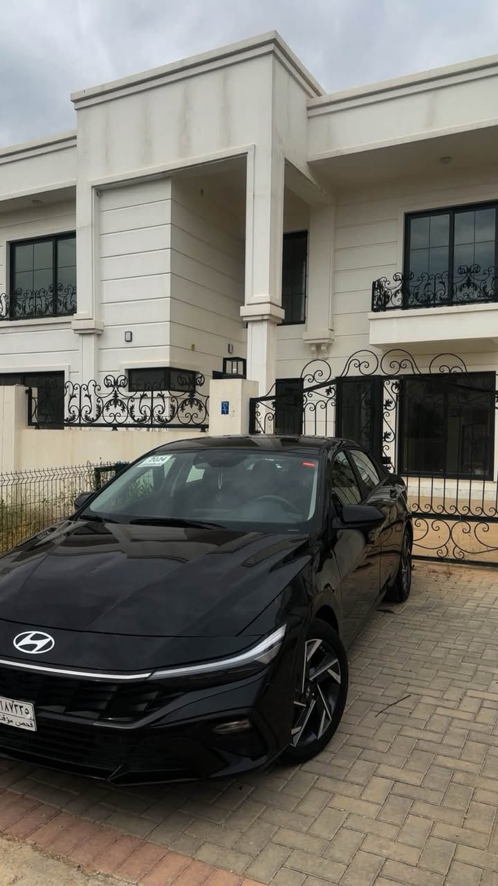 Elantra 2024 ألنترا
سياره فحص مؤقت تترقم شمالي او تترقم محافظات 
سياره نضيفه كلش وكلشي بيها بلاد 

سياره ماشيه 54 الف كيلو متر
حادثها بونيد مبدل بلاد وراس جاملغ مصبوغ 
للأستفسار 
***********
