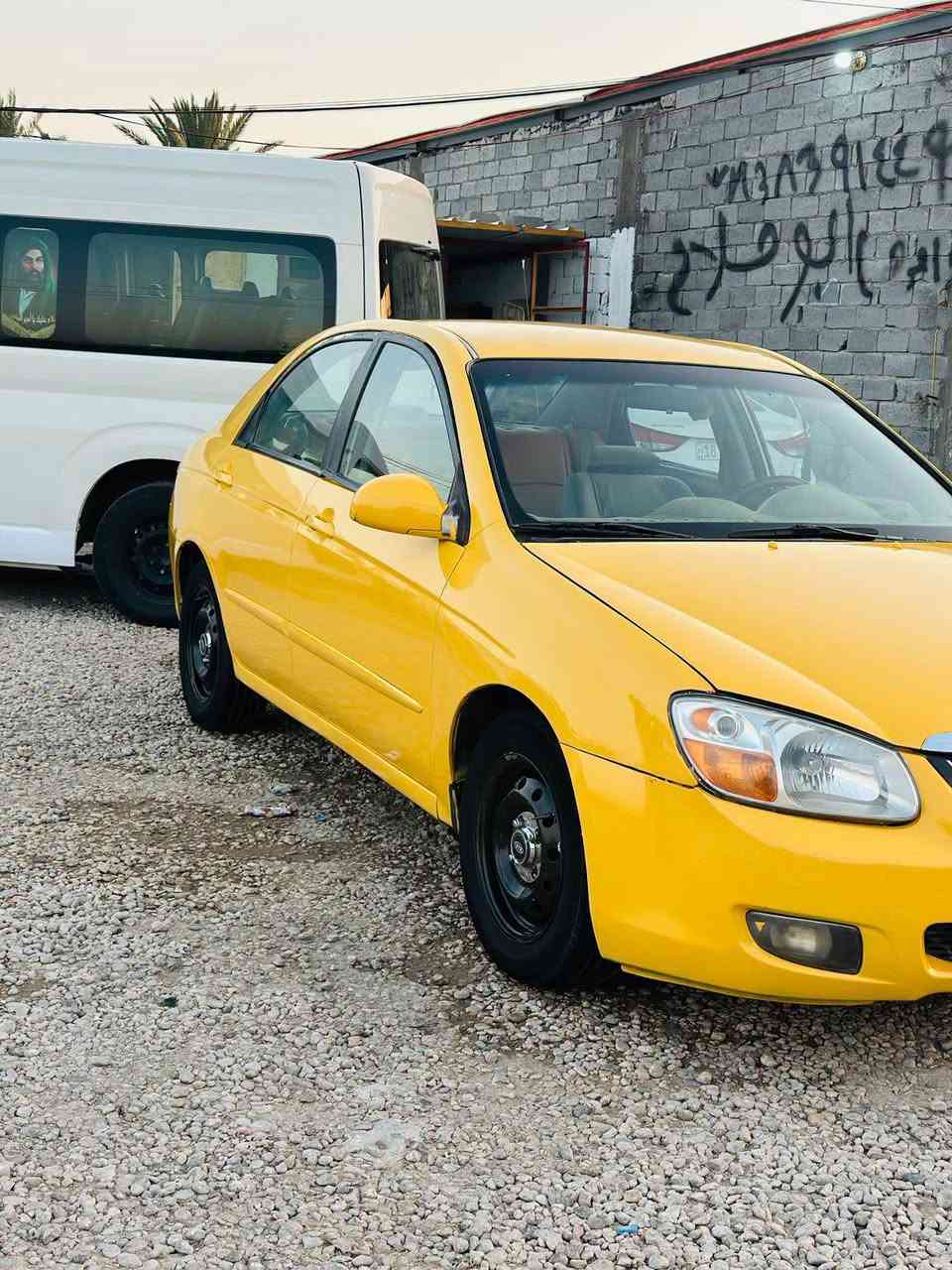 السلام عليكم 
سبكترا موديل 9وارد امريكي سياره جاهزه وخير من الله 
كير مكينه مكفولات تبريد ثلج 🥶 ضرر جاملغ خلفي بارد 
تكم تاير 4جديد كهربائيات كلها شغاله رقم بغداد نكليزي 
مصفره هيئه وغرامات مداور ثاني يوم السعر 65وبيها مجال 
عنواني بابل النيل شراي انتصل وبخدمتك ***********
