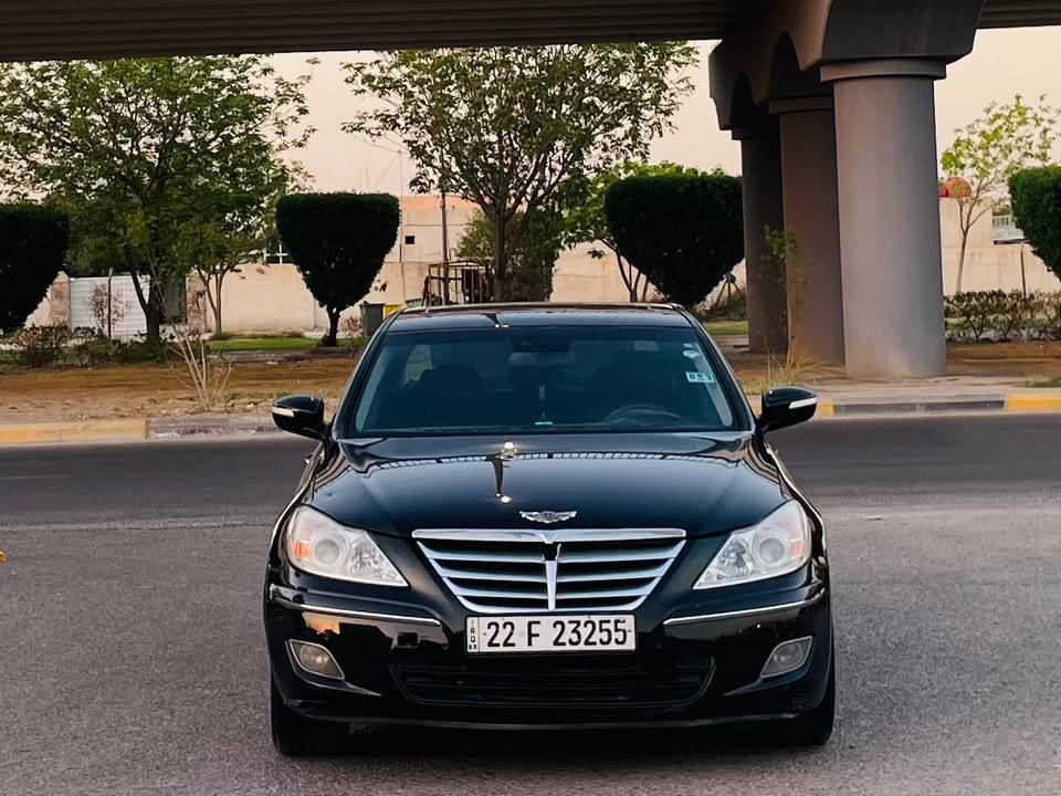 السلام عليكم للبيع جنسزز خليجي مديل 2011سعر٩٨وبيهه  مجال بصيط مواصفات فول  بيها صبغ الجاملغ والبابين فقط بدون دواخل ولباقي كفاله عامه مواصفات فول فتحه بصمه تشغيل بصمه بواب كشنات جلد+تدفئه تبريد بلكشن شفتات ثلث وضعيات قياده حساسات أمامية وخلفية شاشه جبيره سياقه ذاتيه داخل بيجي كشنات كهربائي برده خلفيه ستيرن كهربائي مري شفط وبعد بيهه هواي مواصفات  مكينه وكير مكفولات حداديه جديدهه تخم تاير جديد تبريد شغال ثلج رقم اربيل دولي سنويه لل 29مشروع وطني سيارهه جديده وجاهزه وأي نقص مابيهه الاستفسار على الرقم *********** مكان سياره كربلاء مكلف بنشر رجائا

