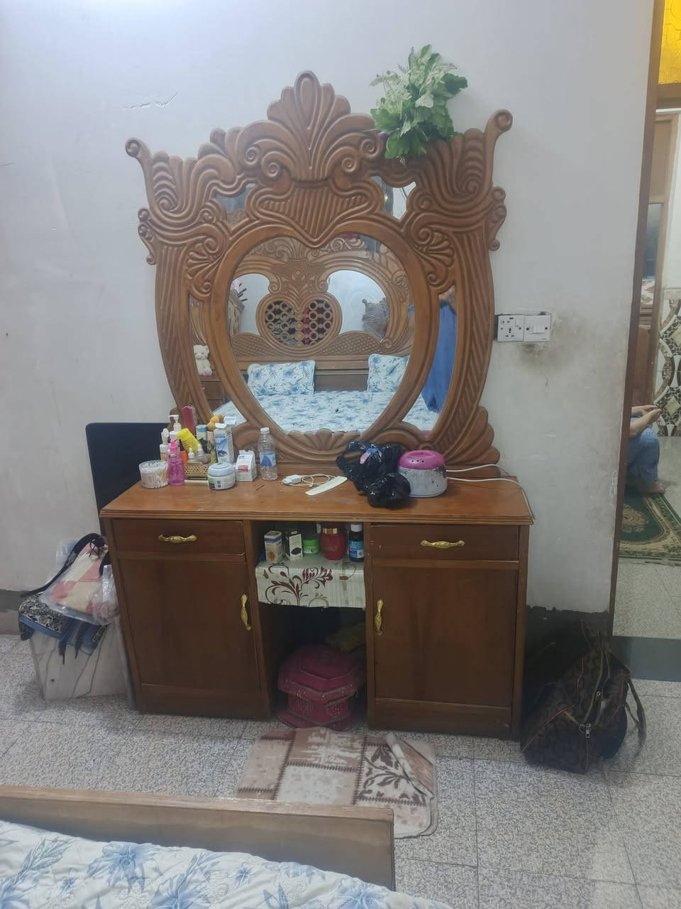 غرفة للبيع
السعر 800
للأستفسار *********** + ***********
