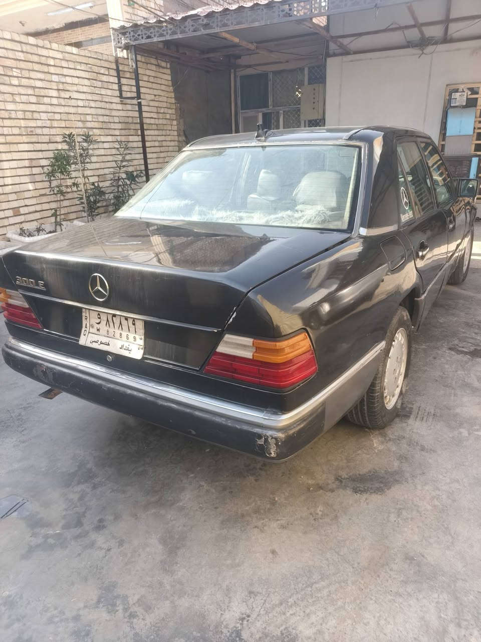 مارسدس للبيع مديل 91 ب اسمي معاملتهاا ما كامله السياره ما بيها نواقص كامله مكينه ففتي 2 ونص تبريد شقال 🥶 السياره خير من الله السعر 35 قفل للاستفسار ***********
