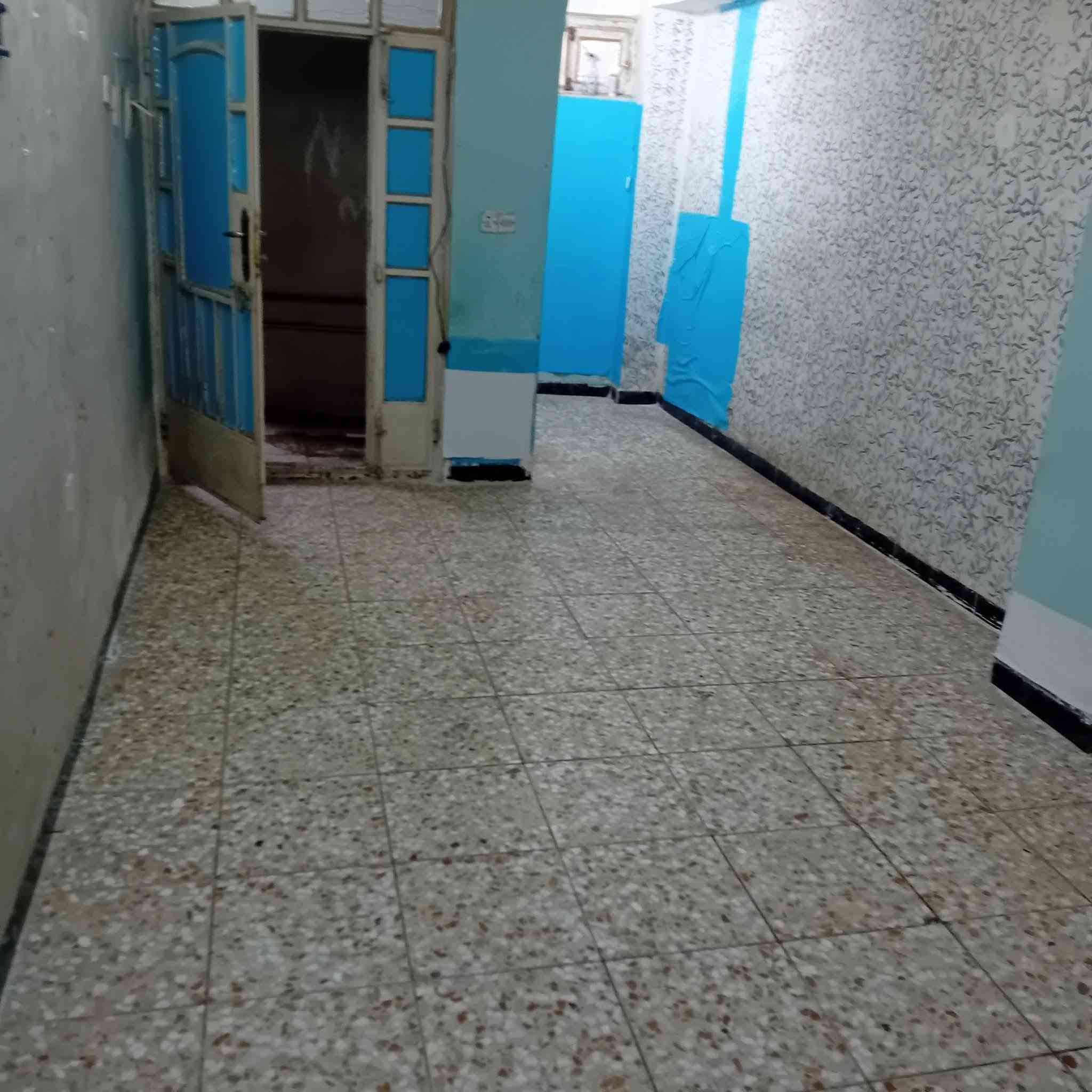 عروض للايجار
الاول 
يوجد لدينا غرفتان وصاله بمساحه ١٢٠م ارضيه
 
الثاني 
يوجد لدينا غرفه وصاله طابق اول 
باسعار تنافسيه جدا 
للتواصل 
***********
***********
