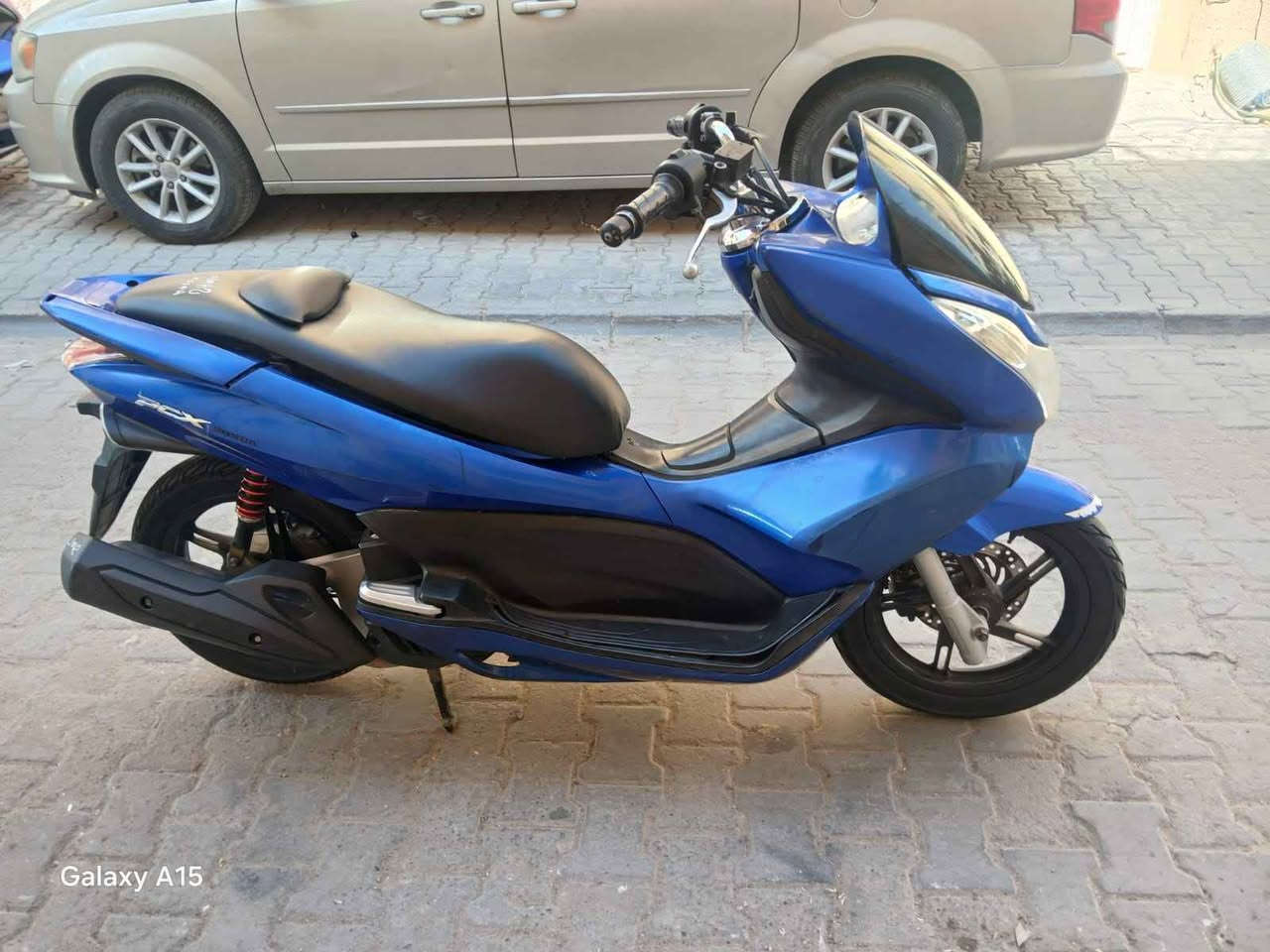 سلام عليكم....
دراجة (PSX)...(جيل الاول)  
🛵للبيع  ماشيه 28 الف الفحقيقي ممتعوبه
دراجة شلعه معدل كهربائيات كلهه شغاله 
دراجة جديده  بلادية
أي نقص مابيهة دراجه مكفوله كفاله عامه بشرط علفحص اذا برغي مفتوح ترجع دراجة مال جناي 
جيب فيتر وتعال افحص مستعجل على بيعتهه السعر مليون و400
العنوان بغداد  الكرخ  الاستفسار الاتصال على الرقم 📞*********** بغداد, العراق
