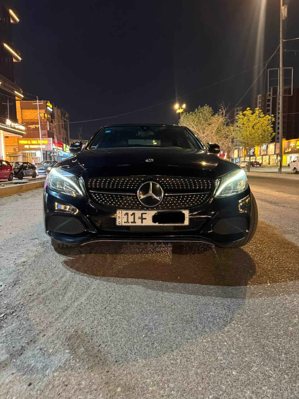 C300 السياره نضيفه ولا مسج بيه ماكو اي نقص بيه تخم تاير 2018 موديل فول مواصفات للبيع سعر 178 ماكو هيج سعر رقم بغداد بسمي *********** بدون ايرباك
