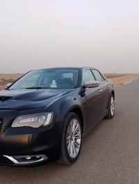 كرايسلر 300 • تحتاج كمبريسر • ذي قار