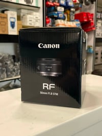� عدسة Canon RF 50mm — خلي كل لقطة تحچي! 🔥  إذا تبحث عن عدسة تعطيك صور...