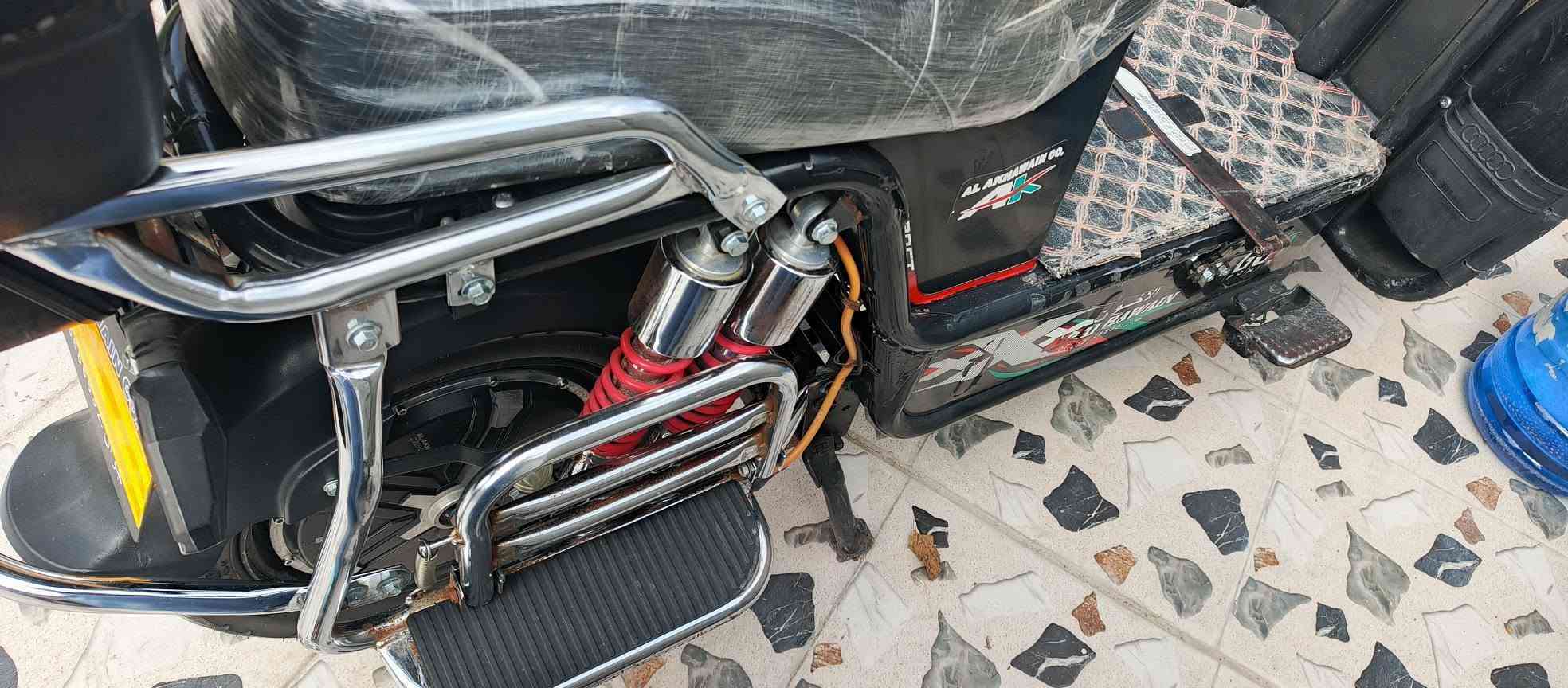 كشر هارلي السعر 325بصمه جبلي 500

نص مكتوب في الصور:
- ALFAKHAWAIN 009647904741029