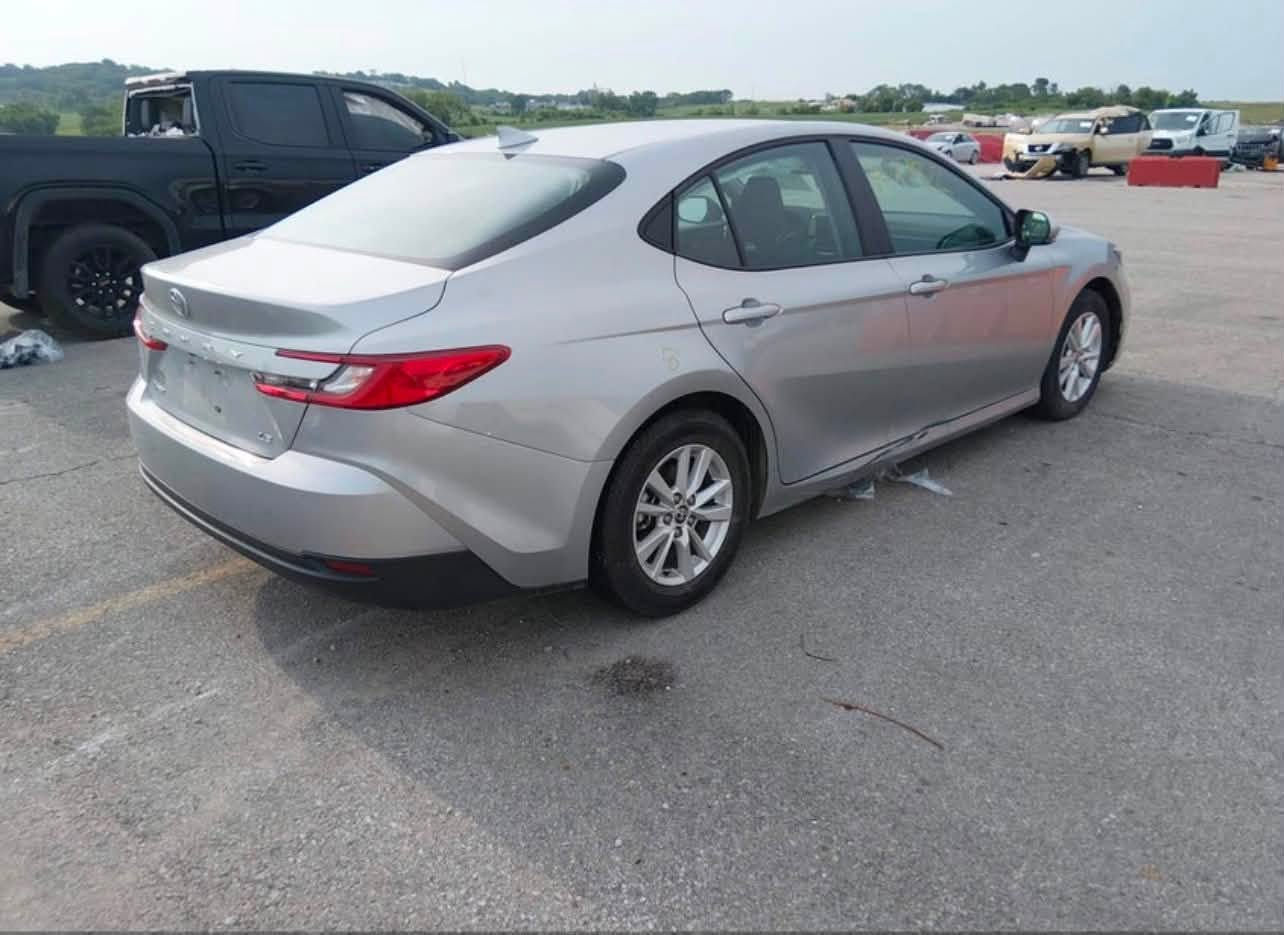 (((مكتب اسديرة لتجارة السيارات)))

📆تاريخ المزاد:2/9/2026

نوع السيارة: TOYOTA CAMRY LE 2025

الضرر موضح في الصورة

 السعر يحدد في المزاد 

للاستيراد يرجى التفضل بزيارة المكتب

📍موقع المكتب: اسديرة طق طق قرب مول انيس 
للاستفسار:

***********
اهلاً وسهلاً بكم ونشكر ثقتكم بنا💙
