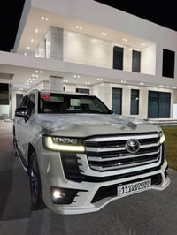 لاندكروزر VX • ٢٠٢٣ • ٣٣ الف كم