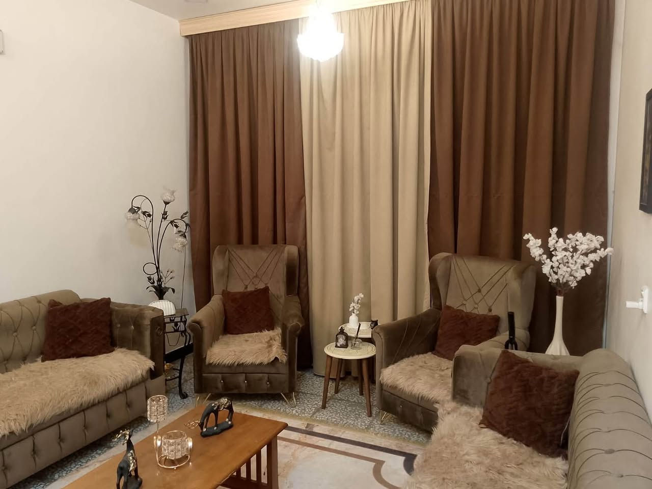 حي الجهاد • ١٠٠م • طابق أرضي ٢٠٢٢