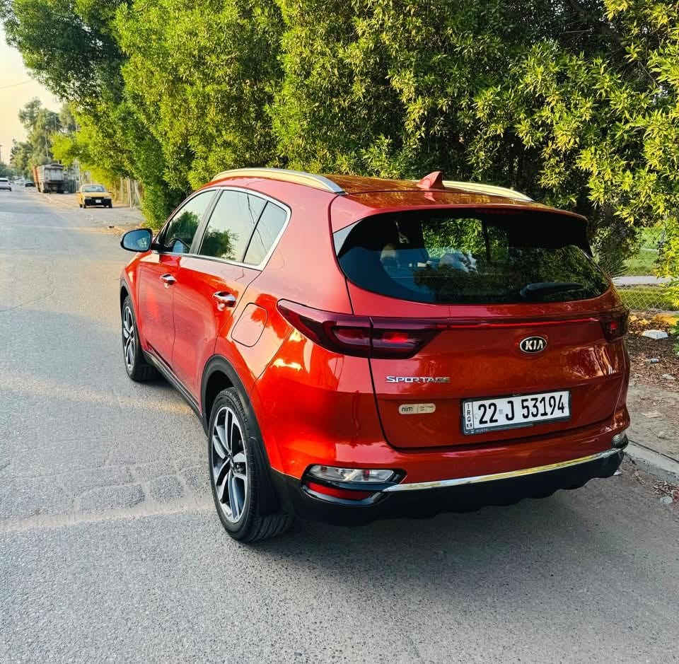 كيا سبورتج  موديل 2020 
رقم اربيل خليجيه شركه دوليه 
بصمه مكينه 2000 بيها فقط بارد 
بغداد زيونه 163$$
***********
