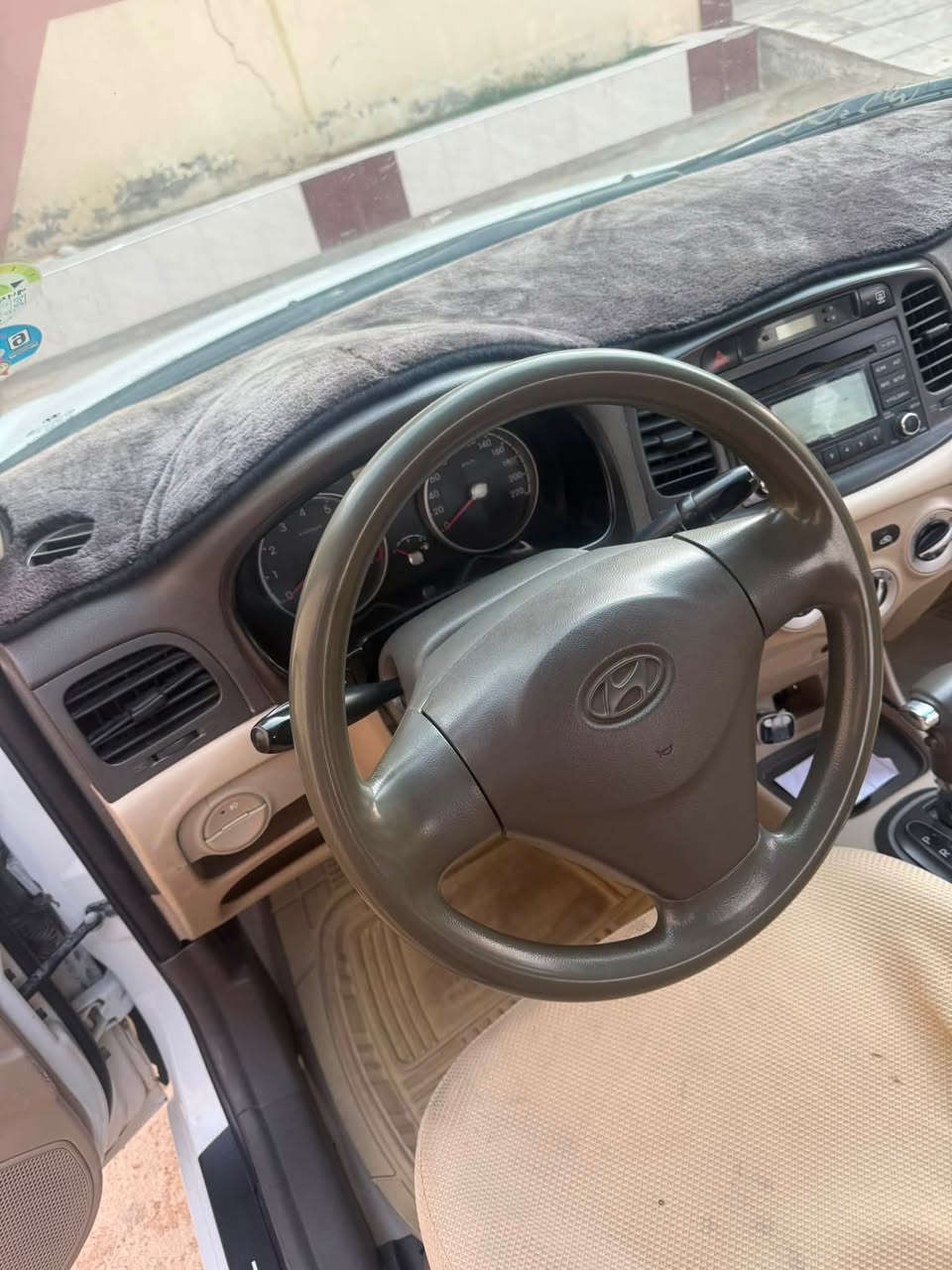 السلام عليكم للبيع اكسنت مديل ٢٠١١ رقم اربيل الجديد بيه جاملغ تبديل ودوس مصلحه كير محرك تبريد شغل السعر ٨٣ وبيه مجال مكاني نجف ***********

