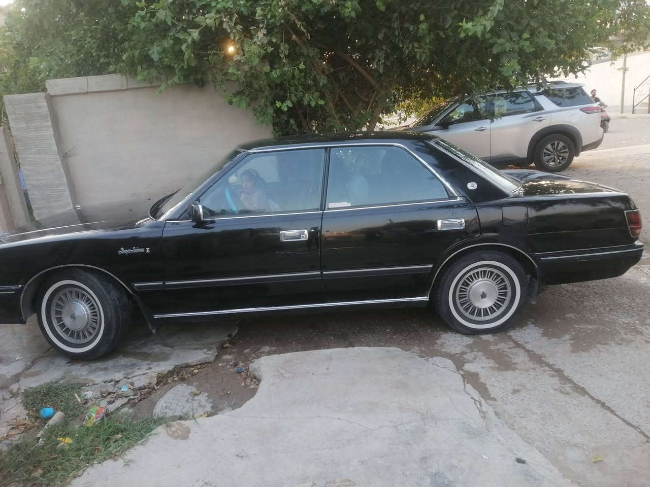 كراون هارتوب محورللبيع رقم كركوك باسمي تحويل ثاني يوم موديل 1990 گير محرك كله بلشرط تدفئة وتبريد ثلج  السعر  42 وبيها مجال 
العنوان كركوك
هاتف ***********
