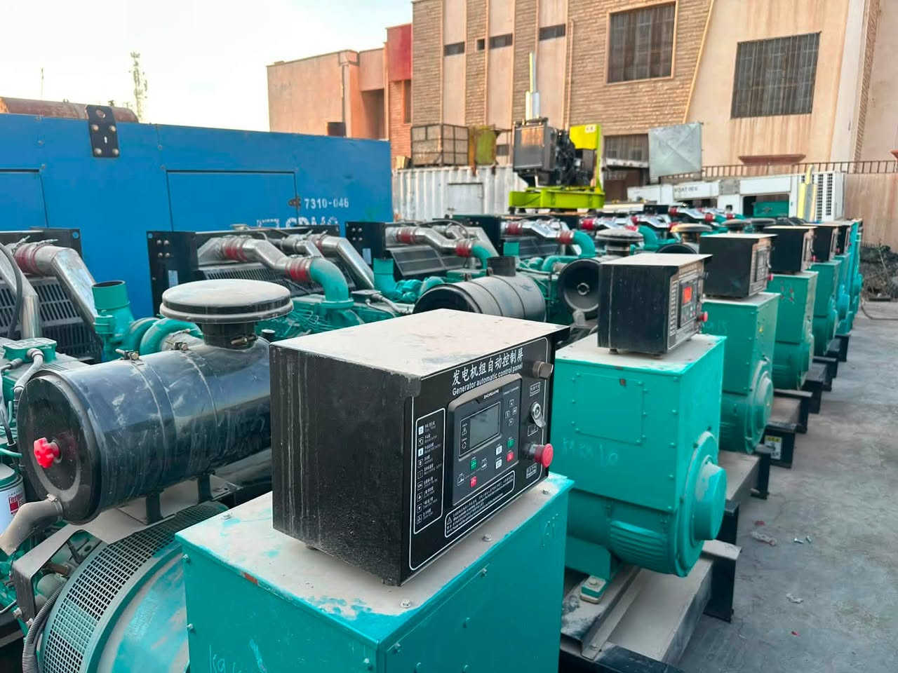 السلام عليكم
كمنز 250kva 
ساعات العمل. زيروو 
نظام اوتو حمايه فول اوتماتيك
وضع بلاد شركة  
أربيل صناعه جنوبيه 
نظام اوتو حمايه فول اوتماتيك
وضع بلاد شركة  
🚚يوجد توصيل الى جميع المحافظات وبضمان🚚
🚚كياندن هةية بو هةموو شاركان بةكرينتى🚚
 للاستفسار:
 ابو علي 
***********
***********
***********
