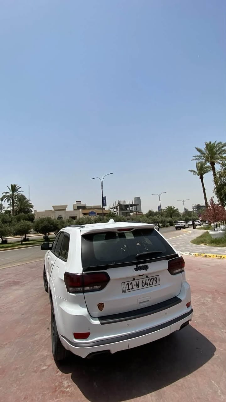 للبيع Jeep فئة X
***********
