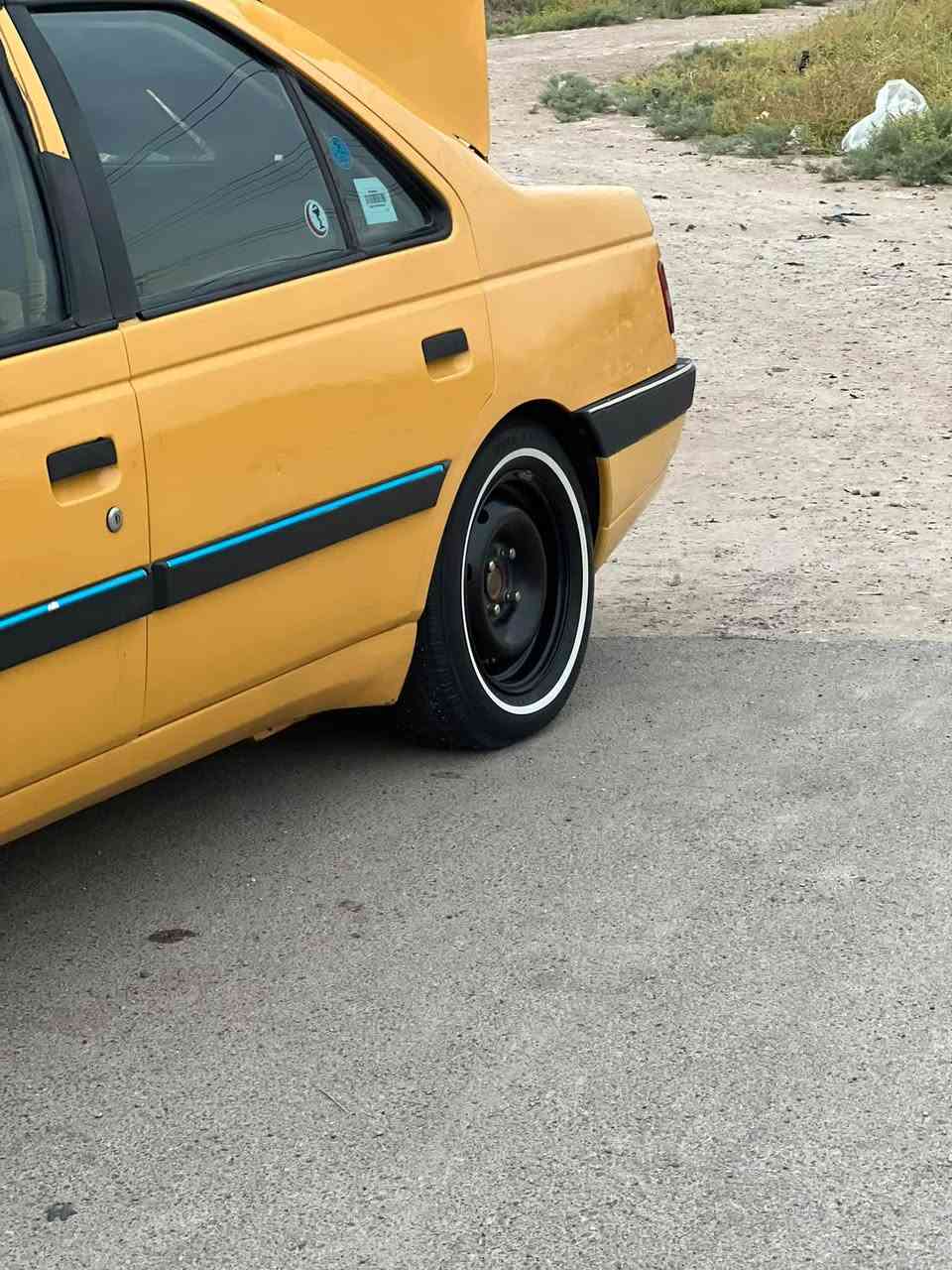 سلام عليكم عندي بيجو لميس سياره خير من الله السياره تخم تاير جديد صبغ وياله لسياره گبل للشارع ما ناقصهه شي صدر جديد منضمون غاز السياره جديده ما متواجد خاص ***********
