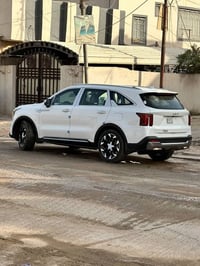 سورنتو للبيع موديل 2025 رقم بابل محرك 6 سلندر  مكفولة من كلشي  7 راكب ...