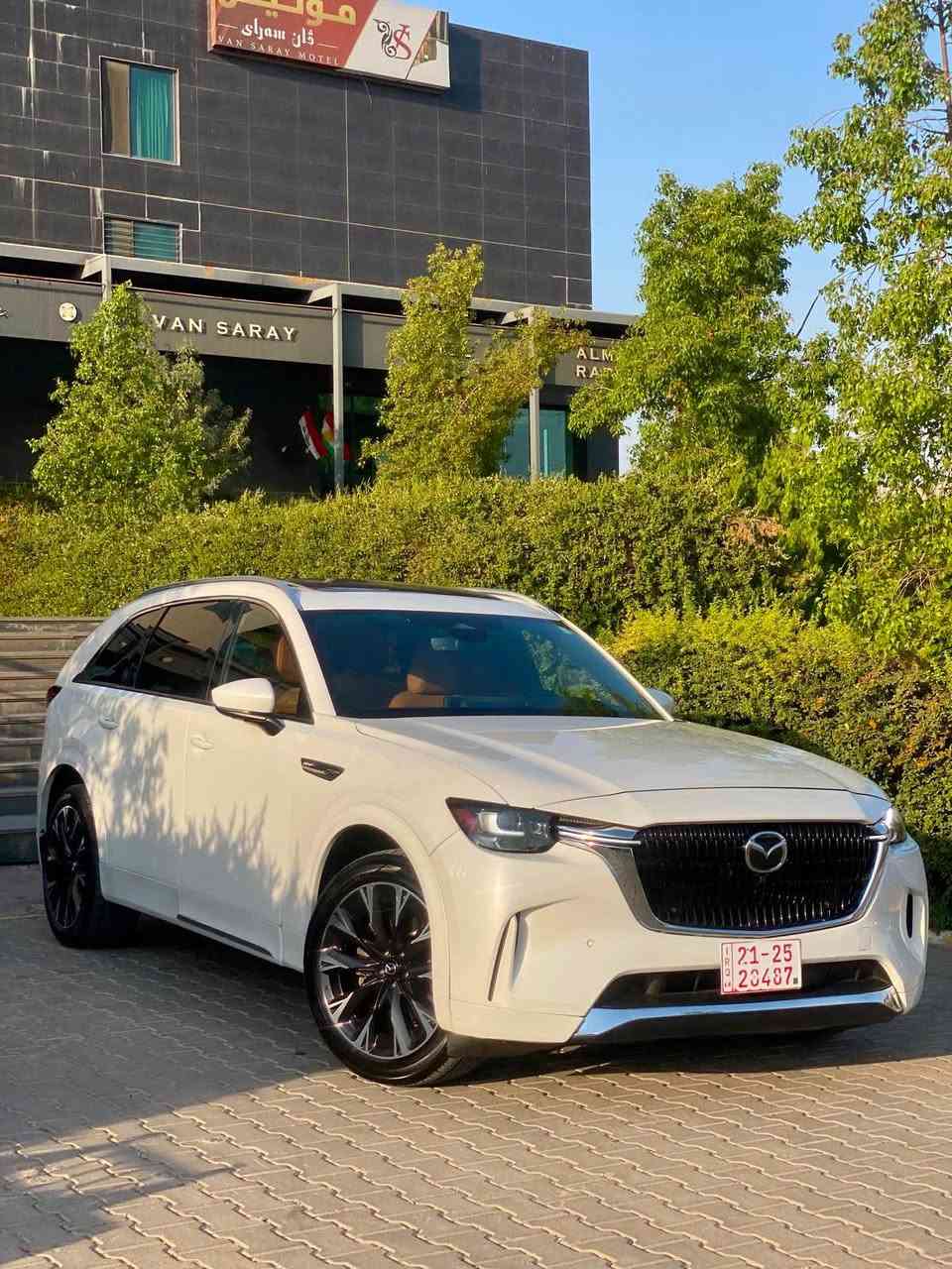 Mazda Cx-90 2024 
Turbo S Premium Plus
Hybrid

مازدا Cx-90 ٢٠٢٤
توربو S بريميوم بلص هیبرد

مواصفات فول فول بريميوم پلص
ماشي فقط 60 الف ميل
مواصفات 
محرك کبیر ٣٤٠ قوة حصانة
بانوراما ، فور ويل ، Face id ,داتاشو ، كيج الكتروني ، سماعه Bose , بصمة تشغيل ، ابواب بصمة ، بريك بسمه، سندوق كهرباء 
 كشنات جلد + كشنات تدفه تبريد ميموري  تبريد قطعتين  ABS,TC,navigation,wifi,GPS,Bluetooth,ECO,
شاشه كبير كاميرا 360 رادار 360 ، Auto Hold ، ٣ مود درايف Normal Sport Off-Road ، حساسات امامي خلفي 
لايت ليد زينون بگ لايت ليد
محرك 3.3  6 سلندر  تيربو میلد هایبرد

📍مكانه سليمانية
رقم سليمانية باسمي

للستفسار :
‏Viber+Whatsapp
📞***********

MAZDA Cx-90 2024
 Premium plus Turbo S 
مازدا CX-90 2024
مواسفات بريميوم بلس توربو S
مەکینە گەورە ٣٤٠ ئەسپ
Face id
بانوراما شاشه گه وره  5كاميرا  كاميراي 360 به سمه 
5 رادار  راداري 360 اميرجينسي بريك خه تي جاده
گيج الكترون بريك به سمه
كوشن جلد كوشن كاره با كوشن سارد و گه رم 
كوشن خزن شحن واير ليس
سوكان هيته ر 
ABS,TC,GPS,WIFI,NAVIGATION,Bluetooth,
ده بل اكسل AWD
راداري بيش و دوا لا ته نيشت حاسه ي بيش و دوا
تبريد مركزي پرده ي جامه ماني دواوه
لايت ليد و زينون عه ده سه ، جوله ي لايت له گه ل سوكان
مكه به ره ي boss  مكه به ره ي ناو صندوق
صندق كاره با 
ماوه ي روشتن 60 هه زار میل
مه كينه 6 بستون 3.3 تيربو میڵد هایبرێد

***********📞
شوين سليماني 
رەقەم سلێمانی السليمانية, العراق
