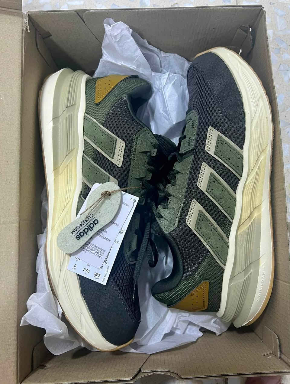 � للبيع – Adidas Astrastar 🔥

👟 أصلي 100% وكالة
📦 جديد بالكارتون
🎨 اللون: زيتوني غامق
📏 المقاس: 42⅔ 

✅ مريح جدًا بفضل تقنية Cloudfoam
✅ مناسب للمشي والاستخدام اليومي
✅ تصميم أنيق وخفيف

💰 السعر: 150 ألف دينار عراقي

📩 للاستفسار خاص او واتس اب
***********

