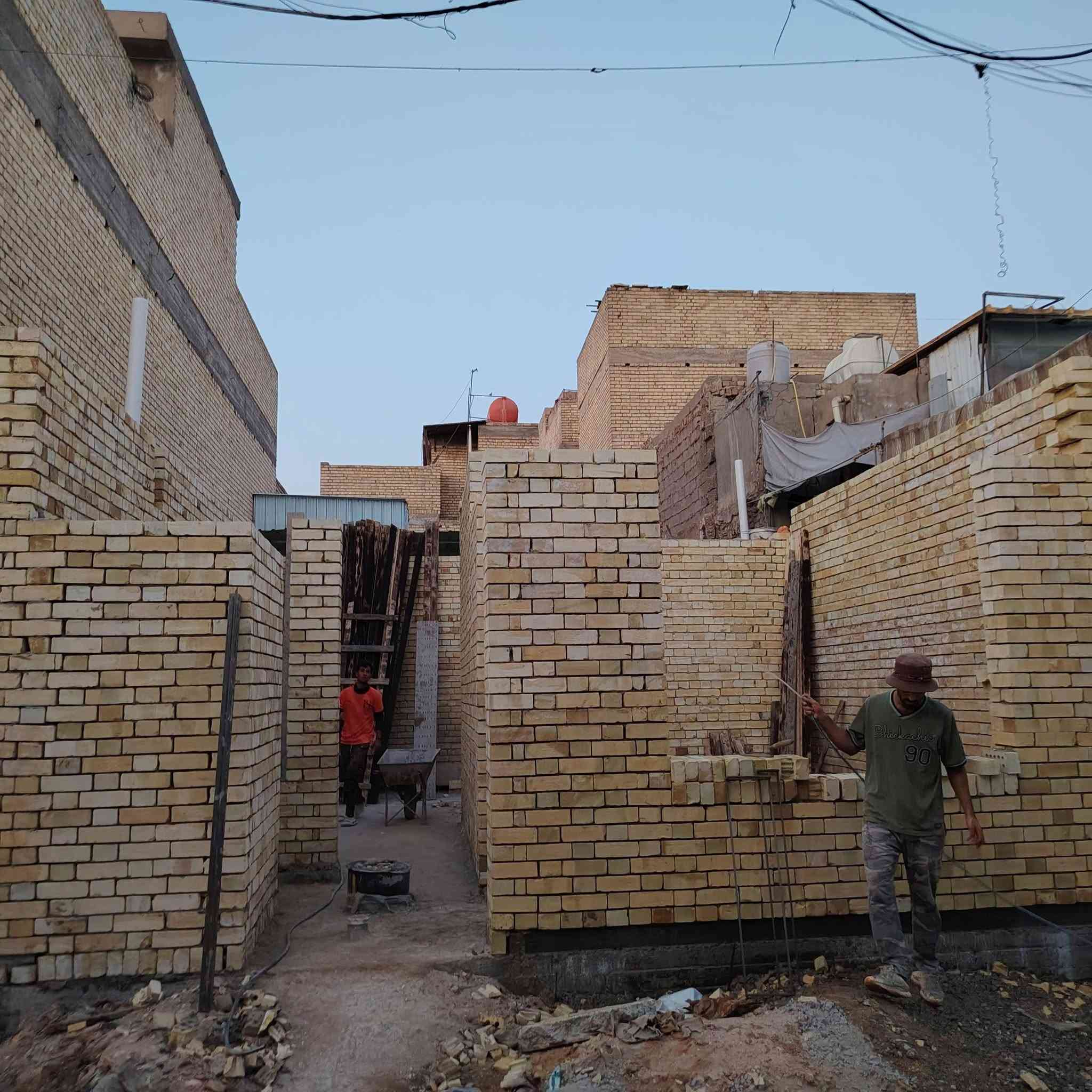خلفة بناء متفرغ حالين ***********
