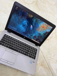 HP EliteBook 850 G4 • ٨ جيجا رام • ٢٣٨ جيجا SSD