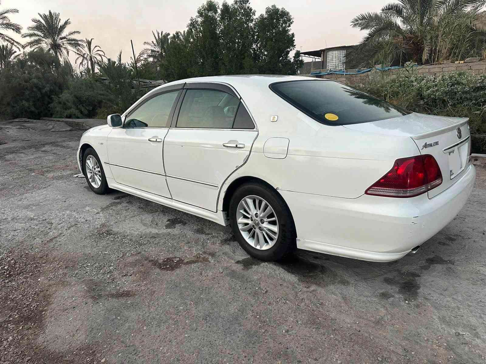 السلام عليكم للبيع فقط 
كراون شاهينه 2007 اثلت رياضي ادوات ادوات بدون رقم كصه قماره فقط 3 دكم شاصي 180 كير 6 نمر الجبير شاشه كامره خلفيه تحكمات استيرن جهتين تحكمات خلفيه برده خلفيه جام اوتو وحساس مري شفط لايت زنون بلاد دوار بصمه رصاصي حساسات  جاهزه للاخير مابيها نقص برغي 
مكان بصره قضاء المدينه سعر 44 وبي مجال كلش بسيط 
***********
