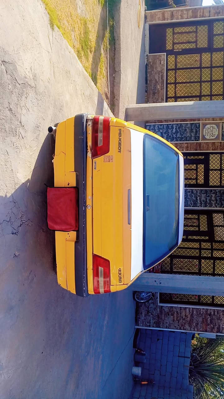 السلام عليكم بيجو اكد 2016 مكفوله كفاله عامه لا تبديل ولا صبغ كير ومكينه مكفوله تخم تاير جديد تبريد شغال مكاني حله أبو غراق رايده 39 وبيه مجال حك الجيه ***********
