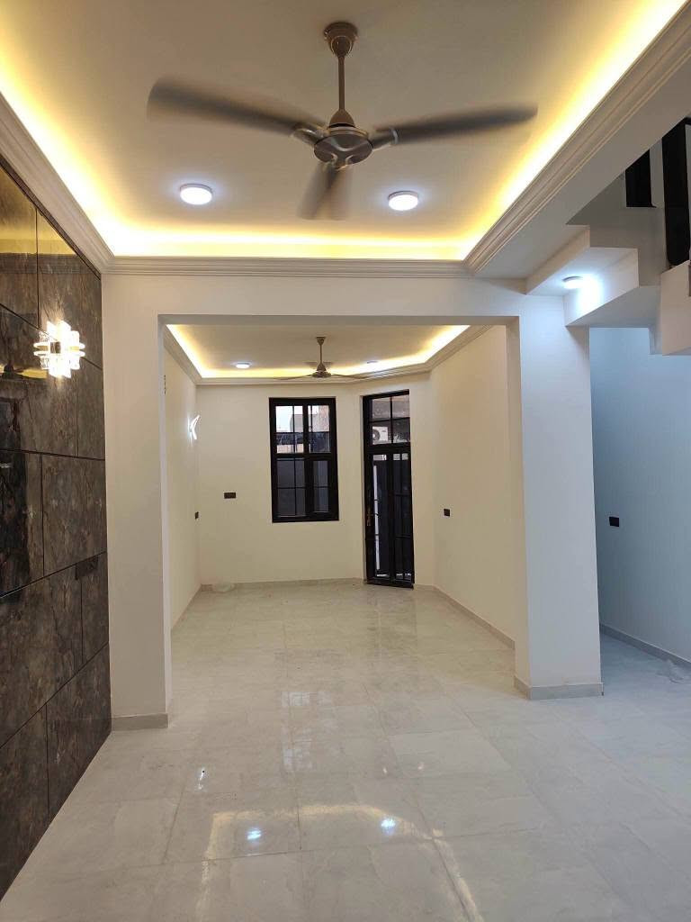 كربلاء حي الإطارات • ١٠٠م • دورين ٣ غرف
