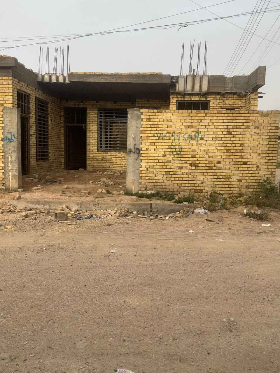 � دار للبيع – بناء مودرن
📐 المساحة: 250 متر
📏 12.5 × 20 متر
🏡 طابق واحد
🏗️ بناء مودرن بتصميم حديث وعصري
🏛️ صالة بطول 12 متر

️ غرفة ماستر
👗 دريسنك روم
🏠 مشتمل معزول بالكامل عن البيت
🪟 حديد شبابيك روسي درجة أولى
🔲 ألمنيوم تركي كامل البيت
⚡ سويجات ميلانو متصل
✨ شغل وتشطيب درجة أولى
🛡️ ضمان 25 سنة
🔑 البيت كامل وما ناقصه حباية
الابعاد و القيسات داخل الصور 

📍  الجمعيات حجي حسن الثانية 
� للاستفسار والتفاصيل، مراسلة خاص
***********

نص مكتوب في الصور:
- مشاركة تحرير
- 1 من 1 PROJECT TITLE : House plans Design PROJECT LOCATION : Maysan DRAWING TITLE : FIRST FLOOR PLAN UNIT : Meter SCALE : 1:100 SHEET NO : 1 DATE: 12-8-2024 ARCH. FATIMA ALARIS ORIENTATION :
- 11 LTE 8:18
- dr. omer f2
- 177 ك.ب. • مستند PDF
- المساحة الحرة
- الملاحظات
- البريد
- الإرسال السريع
- حفظ في الملفات
- ملاحظة
- سريعة جديدة
- طباعة
- نسخ
- PROJECT LOCATION : Maysan DRAWING TITLE : FIRST FLOOR PLAN UNIT : Meter SCALE : 1:100 SHEET NO : 1 DATE: 12-8-2024 ARCH. ملابس حديقة داخلية حمام غسيل نوم صالة جار نوم مطبخ استقبال مدخل W.C مطبخ dr omer f1 1 من 1 8:18
- dr. omer dim 2 1 من 1 5.00 4.00 نوم 0.20 0.20 5.13 بالكون 2.00 0.50 0.30 0.20 1.50 0.20
- dr. omer dim.
- 1 من 1