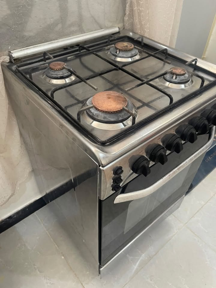طباخ للبيع النضافه 90/بالميه
اخو الجديد نوع فرش 

***********
