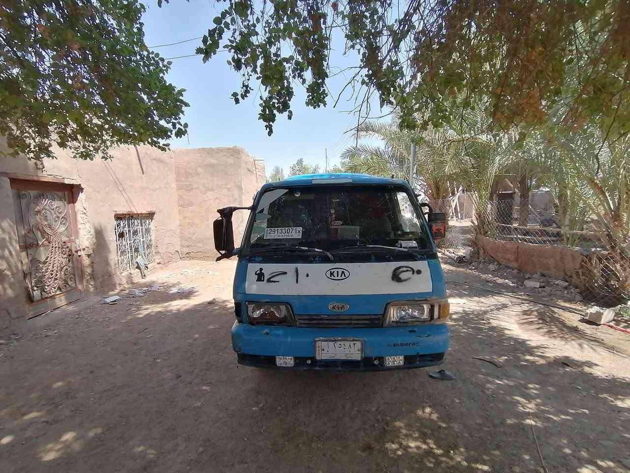 كيا بنكو موديل93محرك 2700بي تبخير قليل تخم تاير حدادية80بل100تحويل ثاني يوم سنوية ال28.   شاصي مكفول   بدي٦ جنكال نضيف سيارة جاهزة سعر 49ورقة ترهم مروس بكيا بنكو2010جوة اطي فرق بصيط اذا ام عيون نضيفة هم اروس فقط  مروس ابيع مكان السيارة ميسان قضاة علي الغربي
