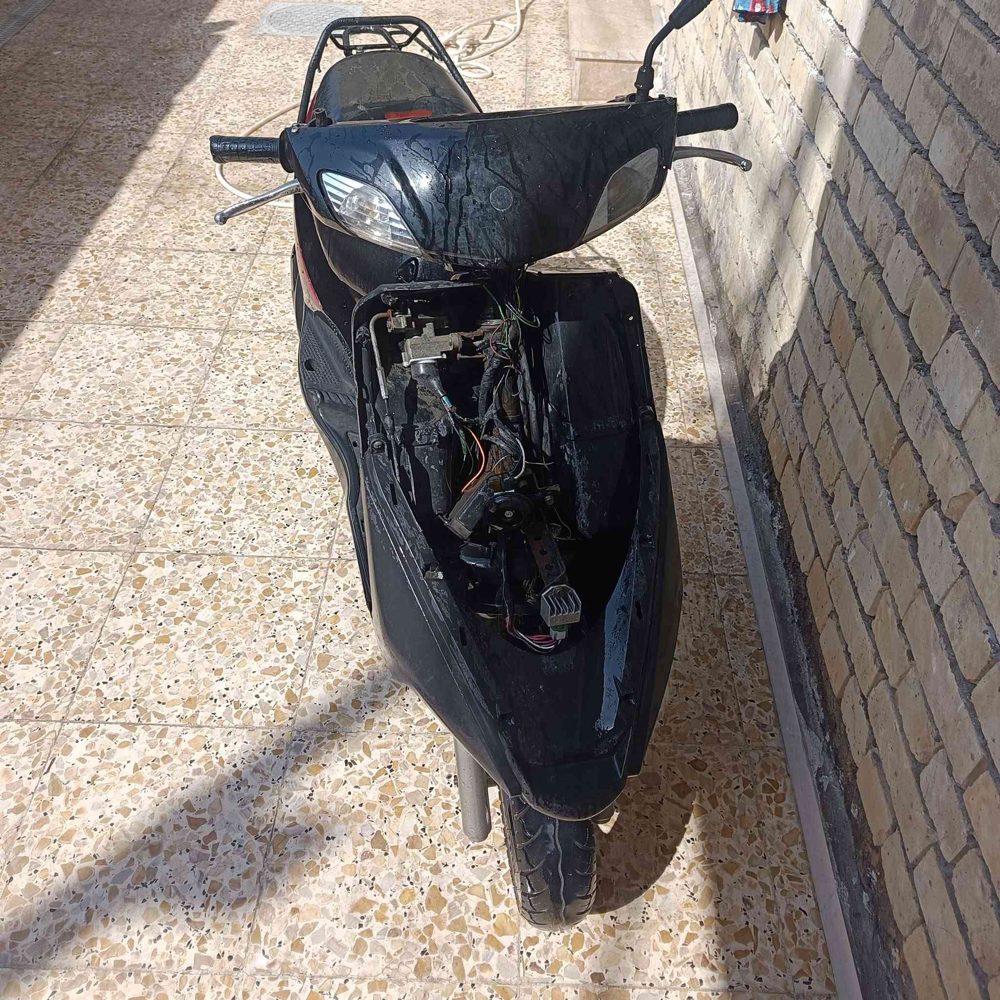 دراجة بريز للبيع المكان بغداد حي النصر رقم‏‪***********‬‏
