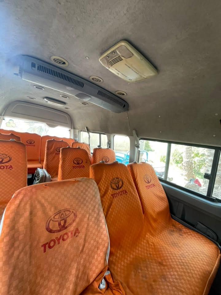 سلام عليكم جنبي عالي مديل ٢٠١٤  سيارة علة البلاد لا صبغ ولا معمرة بيهة تلحيضات بسيطة بل كشر ونقوصات كهربائية بسيطة محرك محور كاز ٤٠٠٠ الاف بم ونوزل تبريد منضومة جديدة كمبريسر ياباني وراديتر هايسة ضفيرة وكير بلادية مامبدلات عليهة هيأ ٨٠٠ يمكن اذا مو اقل وضريبة معفية لان مديل ٢٠١٤ سعر ٨٥ وبيهة مجال رقم بابل مكان سيارة بابل الكفل  تليفون ***********
