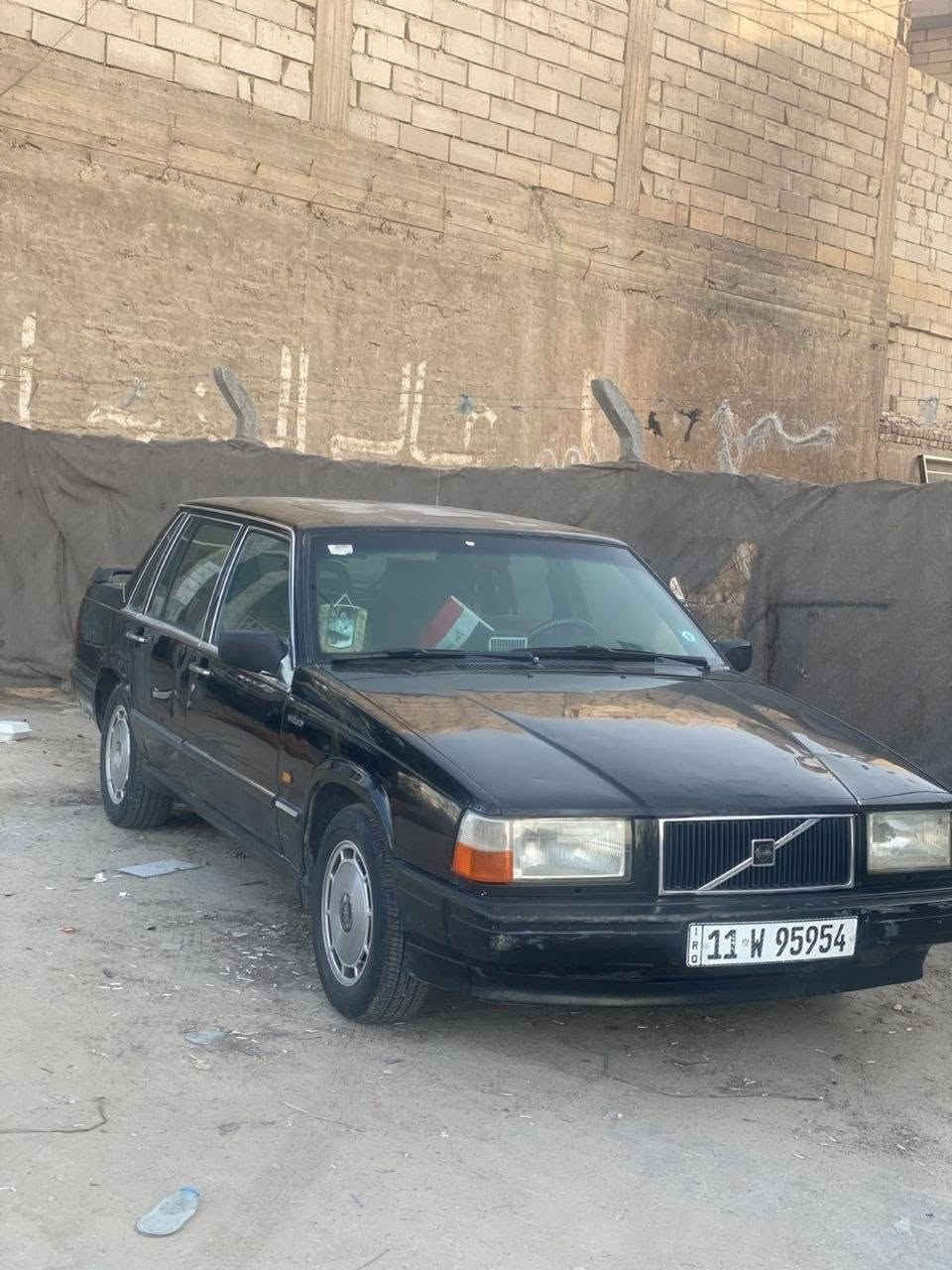 ‏فالفو 740 بلادية كيرو ومكينة انضاف الحدادي نظيفة كهرباء كل شغال تبريد شغال عازة غاز رقم بغداد إنجليزي سيارة باسمي 
مكان  نجف 
السعر 52وبيها مجال 
واذا اكو مراوس حسب الاتفاق 
واتساب مازنجر متواجد 
رقم التلفون ***********
