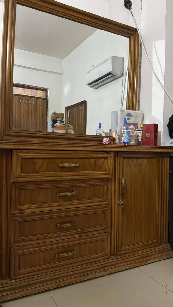 📢 للبيع أغراض منزلية مستعملة ونظيفة جدًا
للاستفسار الاتصال على الرقم ***********
