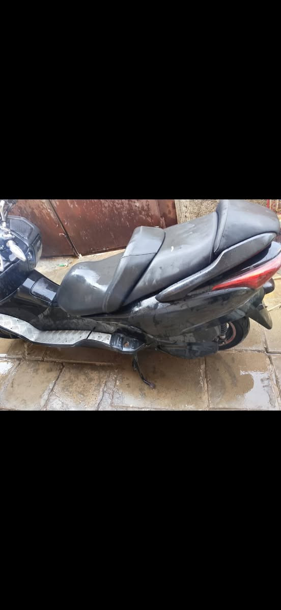 السلام عليكم دراجه فورزا فورزا نظيفه شغاله من الطول للطول الشاير هورن لايت طاب كلها شغاله سعرها 700 وبيه مجال مجال حق جايه مكاني حيانيه ***********
