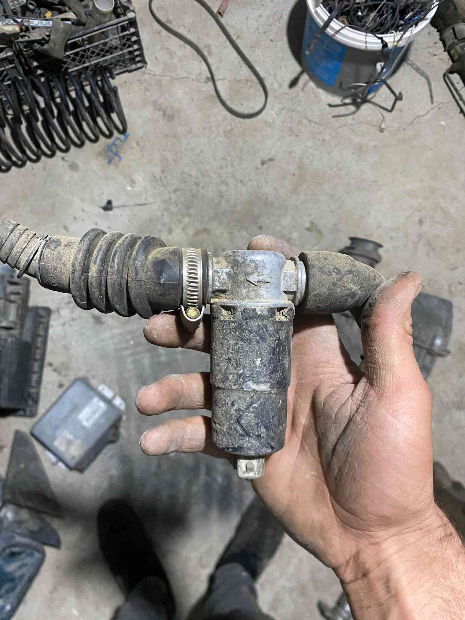 سلام عليكم
شباب اي واحد يحتاج غرض من الي موجود بل صوره خلي يراسلني ويدلل اسعار اخو بلاش 
موصل برطله
***********
