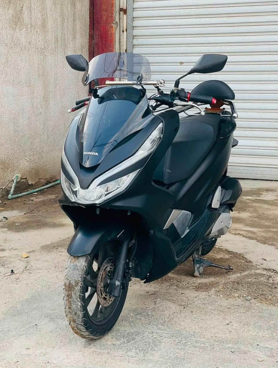 السلام عليكم

جيل ثالث وارد كوري مكينة 150cc 2020  PCX

كفاله عامة

اللون اسود

حساس ازدحام

جامة ملحق زغيرة

تجوة اصليه

تدفئه يدات

المكان بغداد المعامل   حي النصر

للاستفسار ***********  متواجد واتساب

