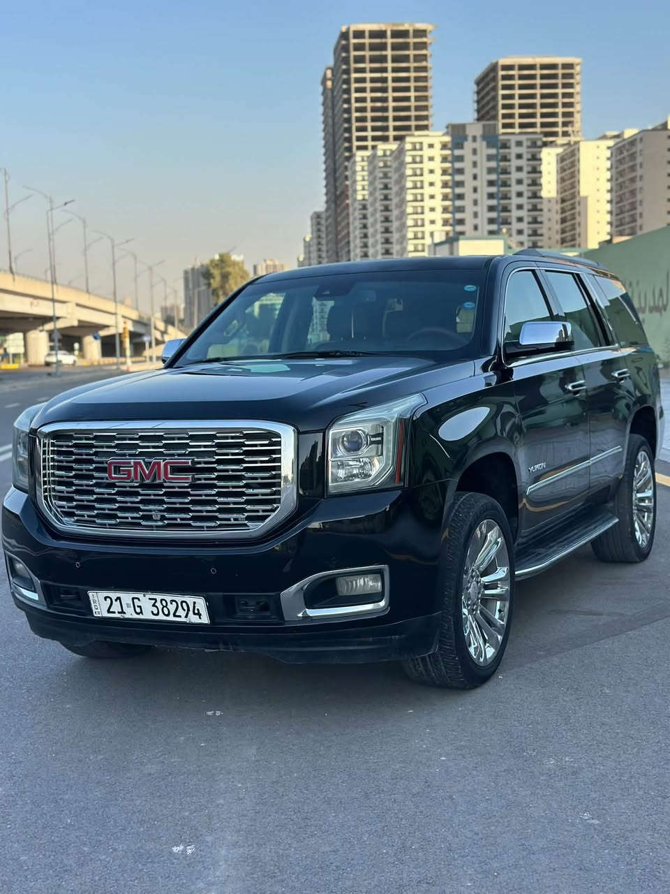 يوكن SLT • ٥٣٠٠ ٨ سلندر • رقم سليمانية