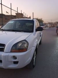 توكسان • ٢٠٠٩ • حادث باب السايق