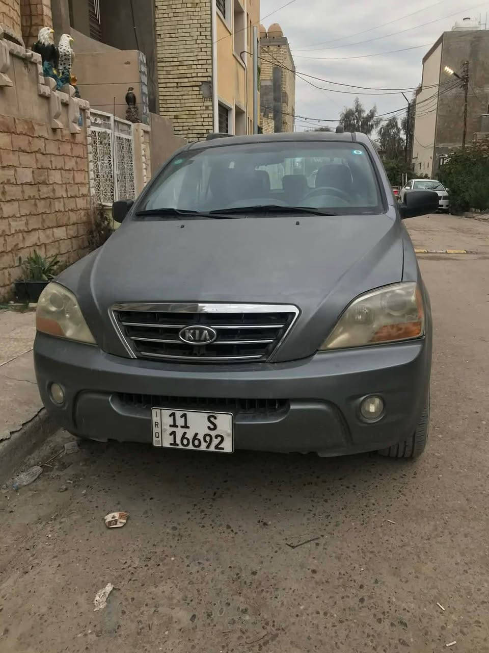 �🔥 للبيع Kia Sorento 2008 | وارد أمريكي 🇺🇸 🔥🚨
💰 السعر: 85 او مراوس بموديل احدث مكاني بغداد الراشدية / ***********. بيه واتساب
🚙 المواصفات:
• موديل 2008
• وارد أمريكي 🇺🇸
• لون سيلفر
• محرك 6 سلندر 3.5 خير من الله ومسويلة ادامه وتنظيف غرفة احتراق 
• كير ممتاز
• حدادية عامة 85%
• دفع رباعي 4×4 🛞
• تبريد ❄️ ثلج
• تدفئة 🔥
• كراسي جلد
• سعة 5 ركاب
•ايرباك 🛡️
• مانع انزلاق ABS
• حساسات ضغط الإطارات 
• حساسات وقوف خلفية
• كاميرا خلفية 📷
• شاشة
• Apple CarPlay
• نظام مفتاح ذكي

🔧 السيارة جاهزة للاستخدام:
✅ مي وراديتر كلة زيتي مسويلها ادامة منطومة المي
✅ الزيت لوكي مولي من الحسام
✅ عبوة نظيفة 
✅ فيت بم جديد
✅  تخم تايرات بالة نظيفة
✅ السيارة نظيفة ومرتبة وما ناقصها شيء

💯 السيارة جاهزة، وما بيها صرف وباسمي تحويل ثاني يوم .

🎯 سبب البيع:
فقط للتبديل وشراء سيارة أحدث.

🎨 ملاحظه 
بيها جرادات ، و رشات  من جهة السايق وخلفه صفحه مو صبغ كامل رشات وتعديل ابيعلك صفحه، 

📸 الحالة مبينة بالصور، والمعاينة والفحص خير دليل.

🔥 سيارة عائلية، دفع رباعي،  ومتهيئة للاستخدام

نص مكتوب في الصور:
- SUMER CENTER
- التفتيش الدقيق بالاشعة السينية - فحص المنظومة الكهربائية - المحرك - ناقل الحركة (الكير)
- منظومة الدبلات - منظومة البريك - تقرير انحراف السيارة
- ملاحظة
- يوجد جراد في اجزاء السيارة
- الماركة : كيا
- النوع : سورينتو
- سنة الصنع : 2008
- رقم العجلة : 11 S 16692
- تاريخ الفحص : 7/2/2026
- وقت الفحص : 11:00م
- الجانب الايمن
- يوجد بارد و خدوش و طخات في المكان المحدد
- الجانب الايسر/جاملغ والابواب مفتوحات
- يوجد صبغ وجراد في المكان المحدد
- المصد الخلفي/ طخة بسيطة بدنة
- يوجد صبغ و خدوش في المكان المحدد
- الجزء العلوي
- يوجد خدوش وجراد في المكان المحدد
- المصد الامامي /الضرر بداية اللغد الايسر
- طخة بسيطة لغد ايمن
- يوجد صبغ في المكان المحدد
- صبغ
- بارد
- تبديل
- خدوش
- ملاحظة : لم يتم فحص ما تحت اللواصق
- نخلي مسؤوليتنا بعد انتهاء الفحص
- وتسليم التقرير الى صاحب السيارة
- ***********