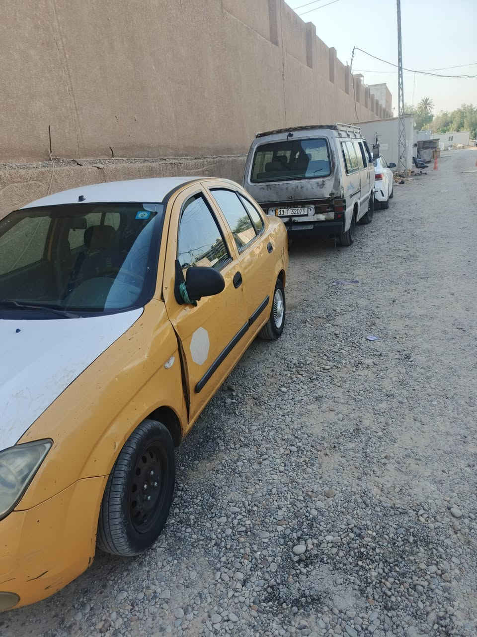 سلام عليكم طيبه للبيع موديل 16شغاله بس يرادله ترتيبات محرك بي تبخير قليل سياره متروكه سعر 25ورقه بيه مجال ***********
