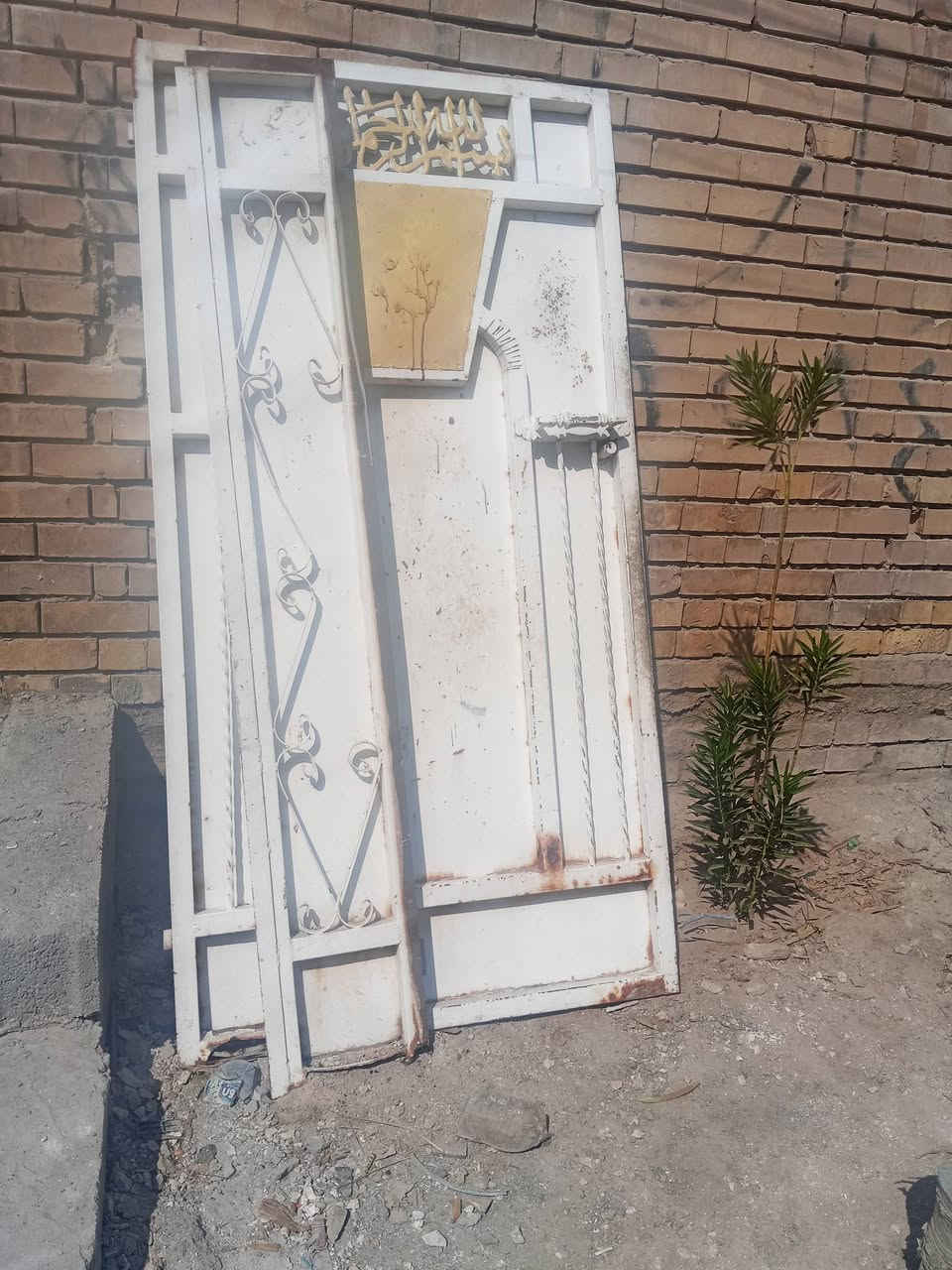 بيبان لبيع مكان الغراف مكلف بل نشر ***********
