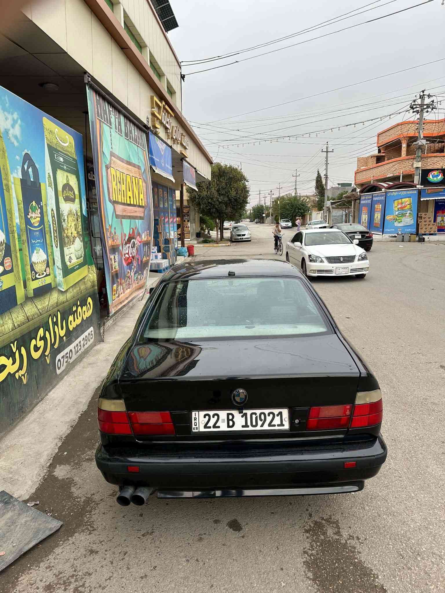 بي إم ٥٢٥ • اوتوماتيك • جلد
